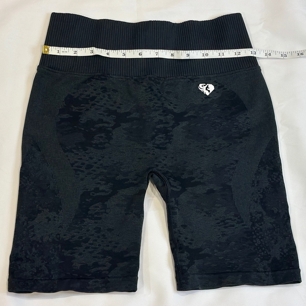 Women's Best Black Patterned Shorts - Picture 2 of 9